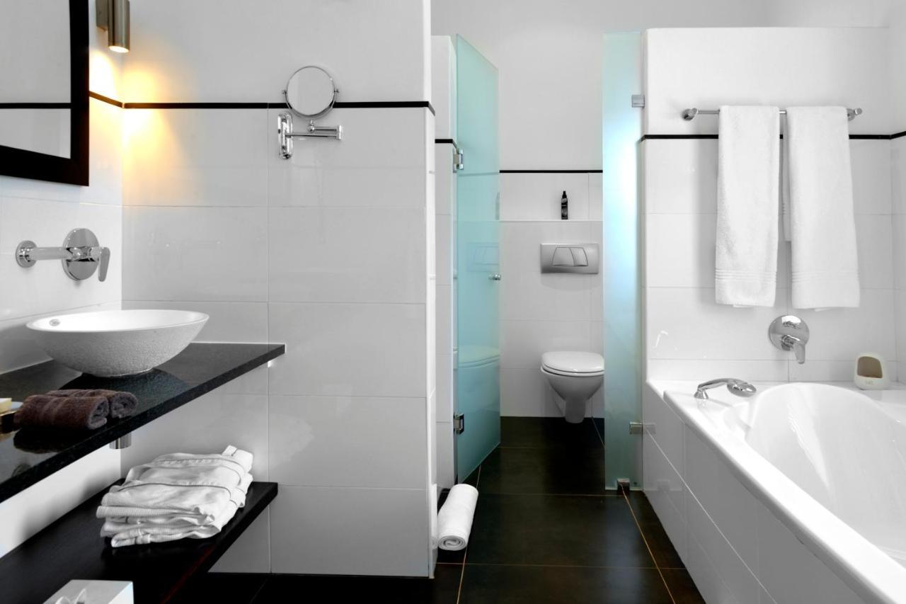 Plumwood Boutique Hotel By The Living Journey Collection فرانستشوك المظهر الخارجي الصورة